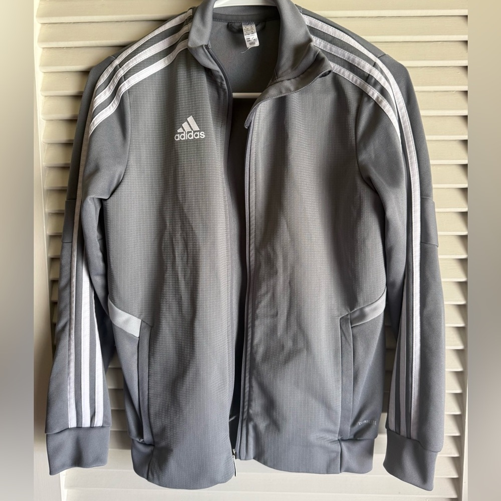 Youth Medium Adidas Climalite lightweight zip up jacket in good condition